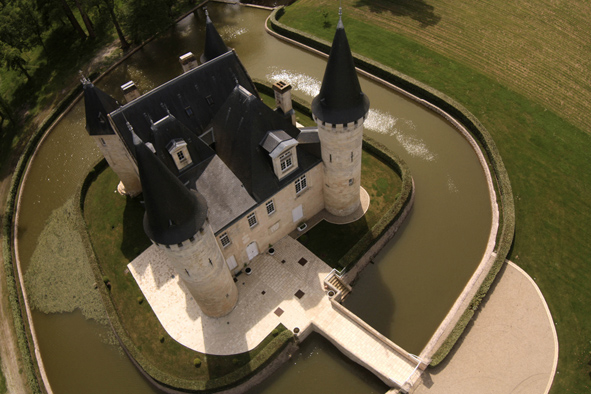 Détails : Photos aériennes et panoramiques à Bordeaux en Gironde, en Aquitaine et Charente Maritime